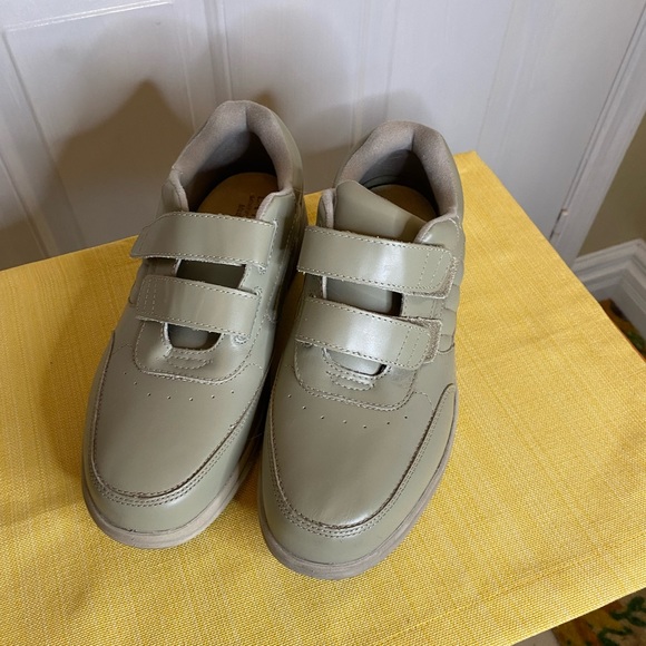 Men’s P.W. Minor Velcro Sneakers - Picture 5 of 16